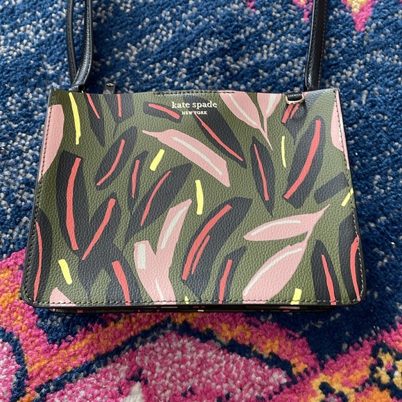 Kate Spade Eva Modern Feather Crossbody Leather Bag WKRU6110 Green Multi - Picture 2 of 5